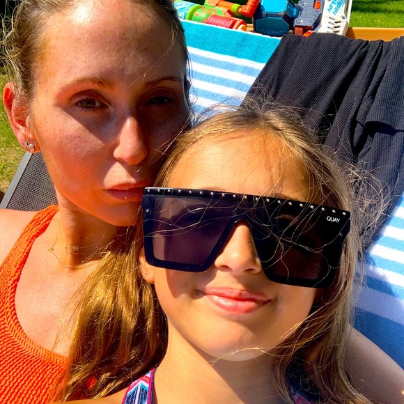 Meet your Posher, Ashleigh - Picture 1 of 2